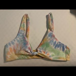 SKATIE Woodstock size L top NWOT